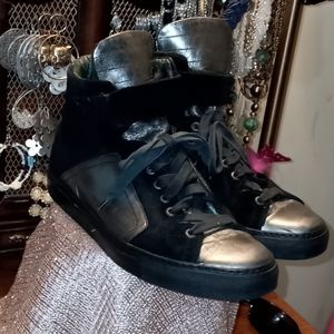 Authentic mens shoes